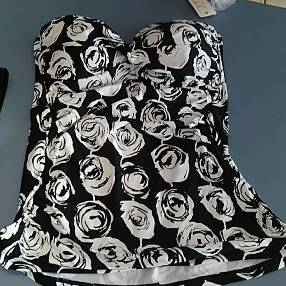 New Anne cole two piece swimsuit sz med